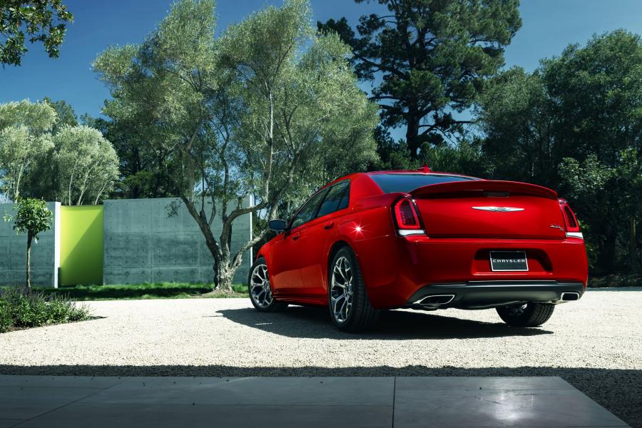  Chrysler 300C S 2015 года  (фото 46 из 59)